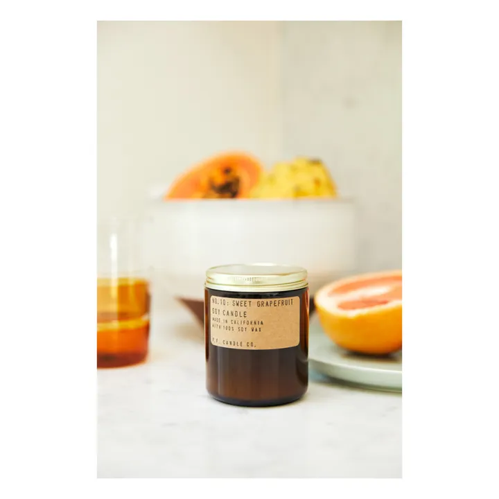 P.F. Candle Co Bougie parfumée de soja n°10 Pamplemousse - 200 g