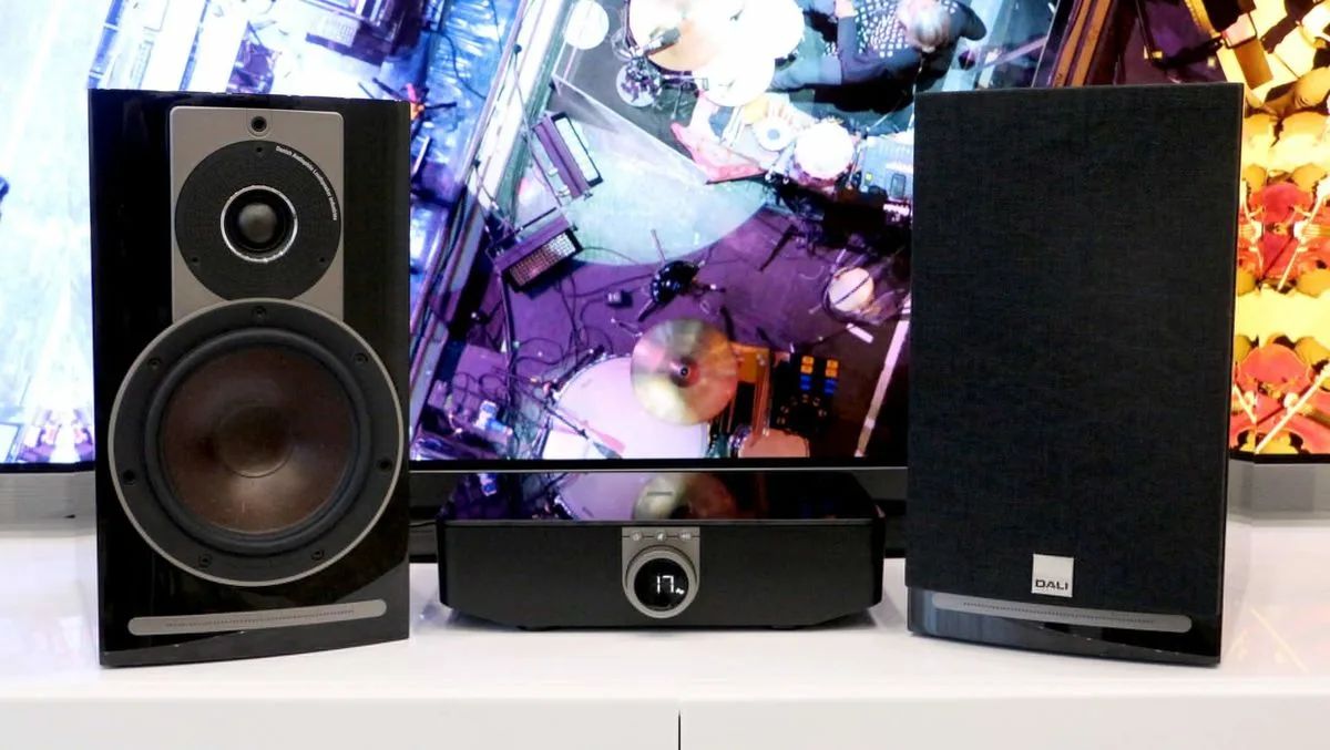 Dali Rubicon 2 C Noir laqué   Sound Hub   NPM-2i BluOS Enceintes sans fil hi-fi