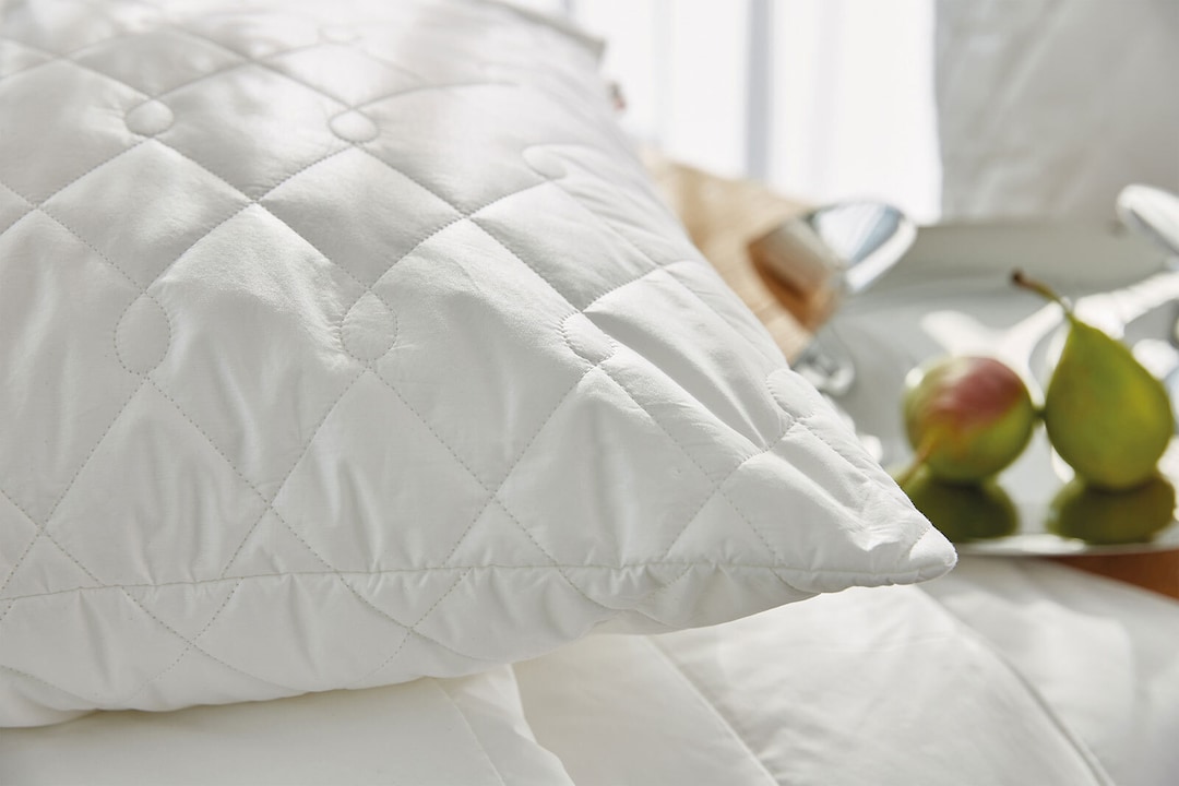 CENTA-STAR 4-Jahreszeitenbett ROYAL 135 x 200 cm 270/480 g