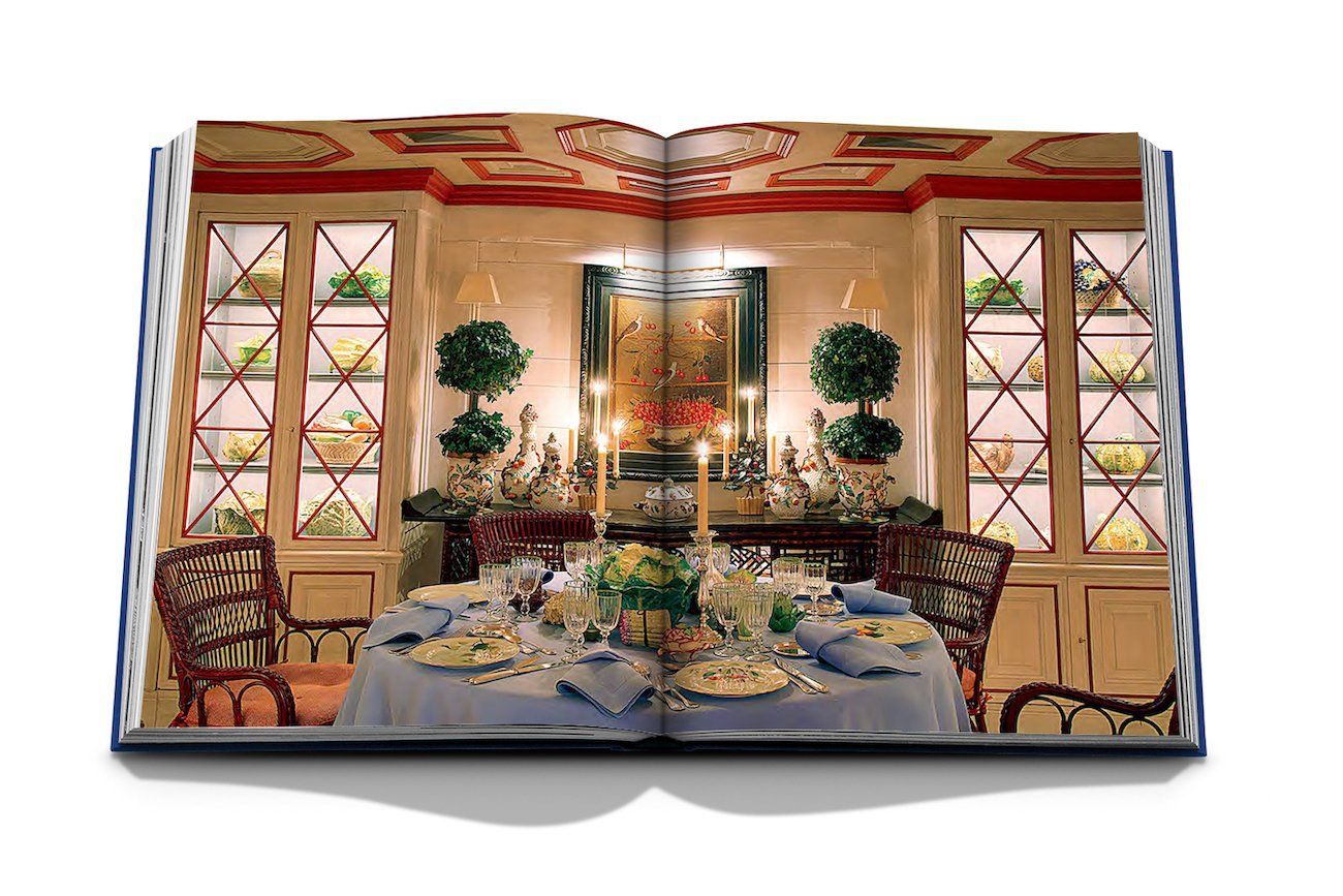 Assouline Valentino: At the Emperors Table