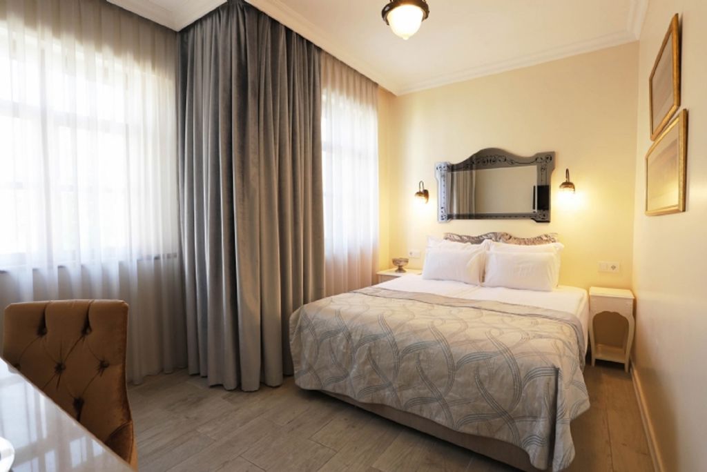 Celal Sultan Hotel Special category Logies en ontbijt - Hotel