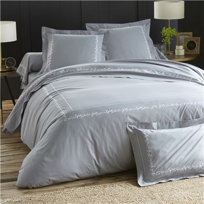 Linge de lit percale fleurs brodées et torsades - BECQUET CRÉATION
