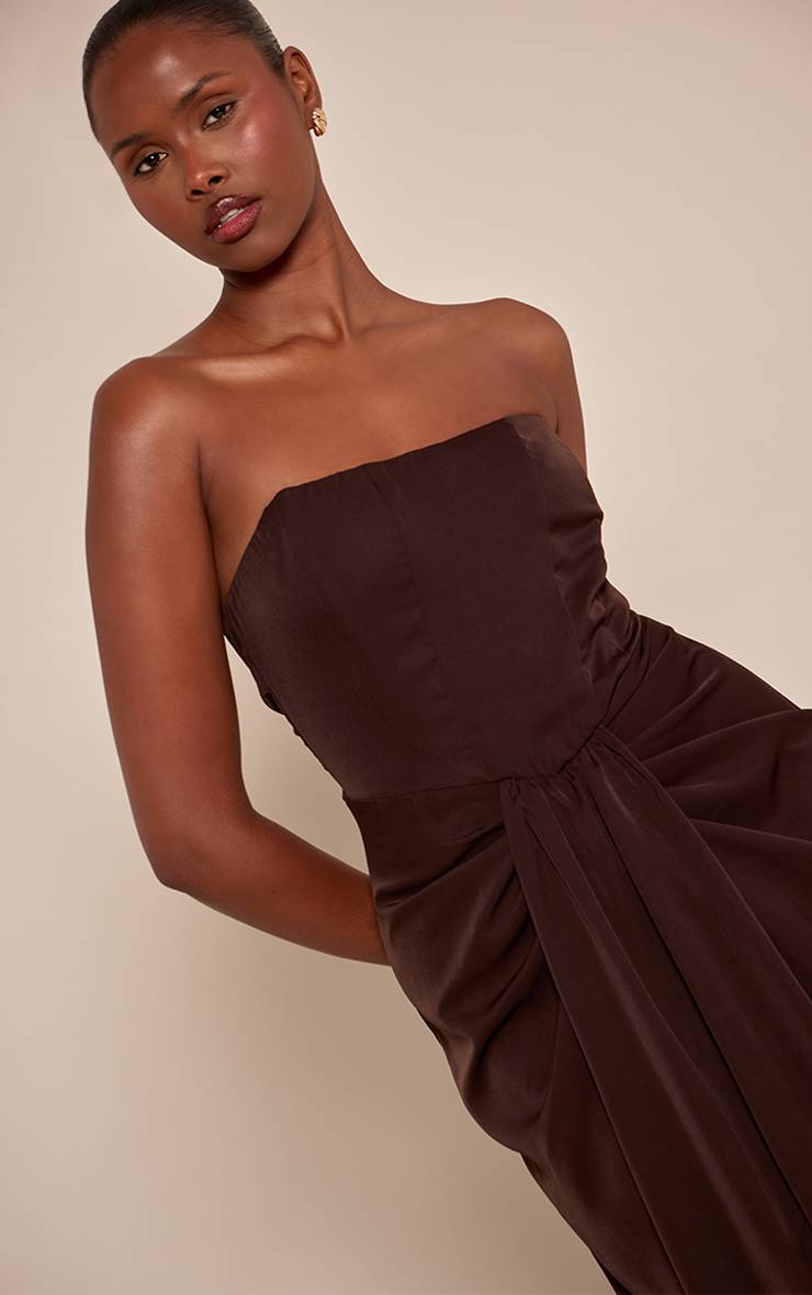 Chocolat Robe Maxi Bustier À Détails Drapés Et Corset