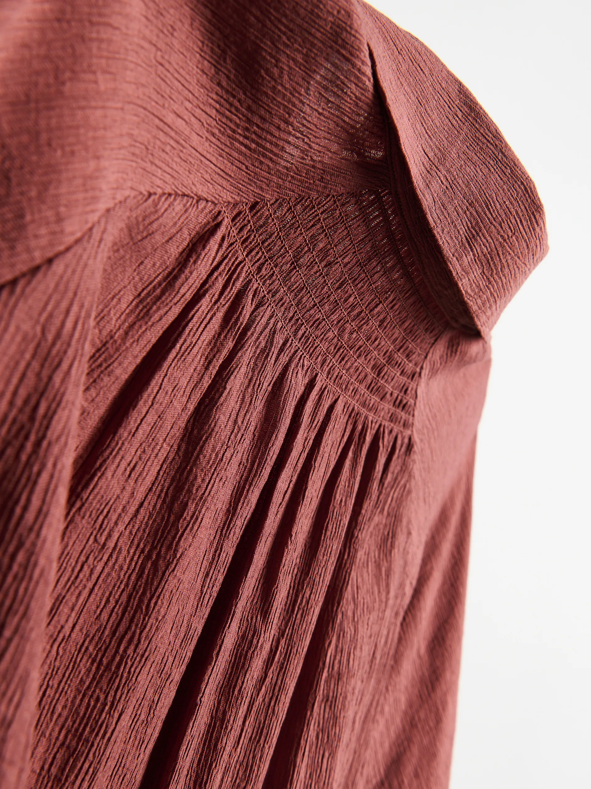 Hemdbluse mit hohem Viskoseanteil