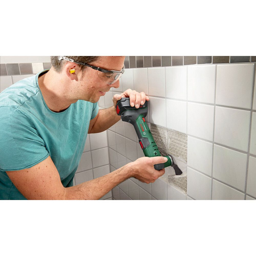 MULTIVERKTØY BOSCH UNIVERSAL MULTI 18-32 18V UTEN BATTERI