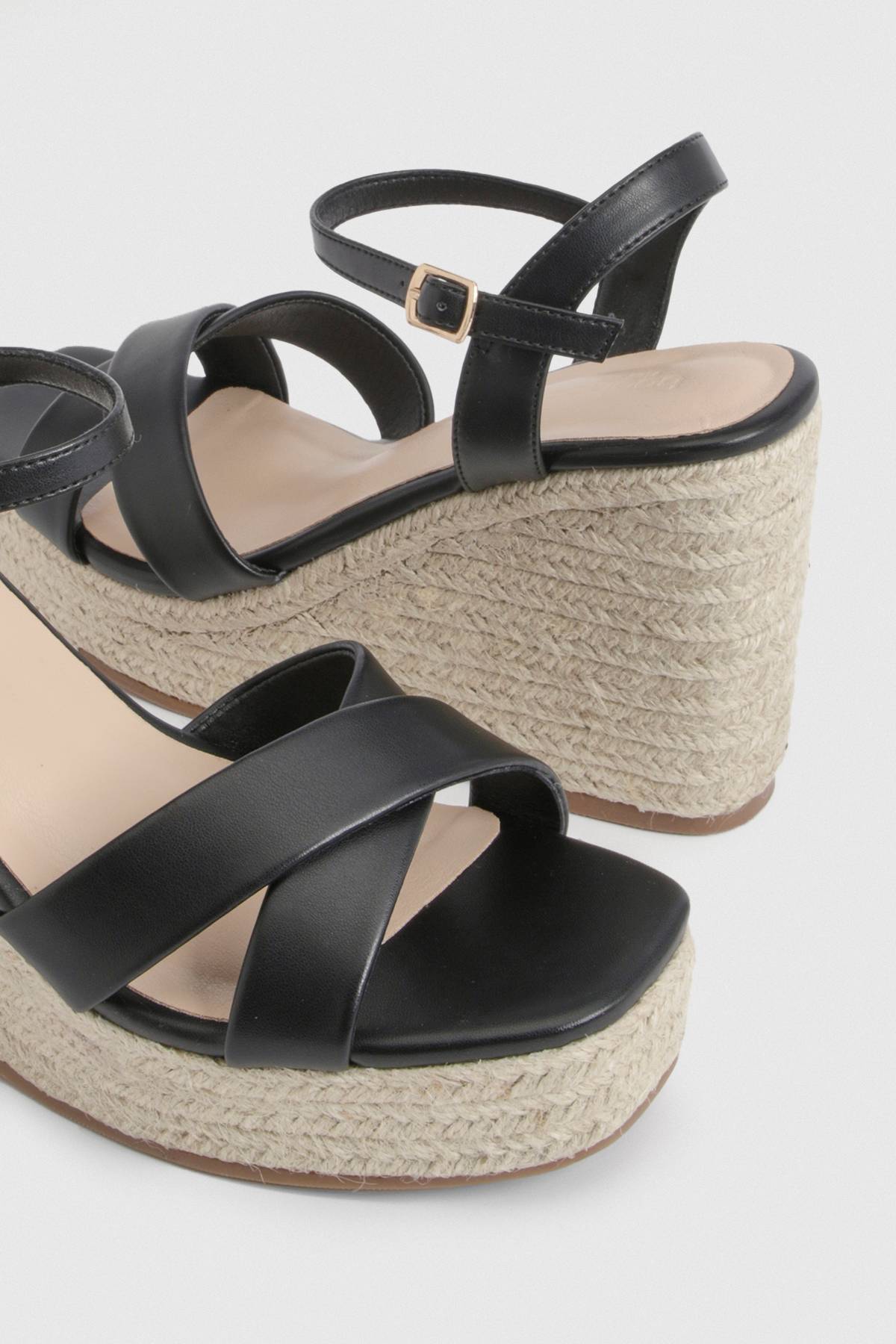boohoo Sandales Compensées À Brides Coupe Large 2 Parties