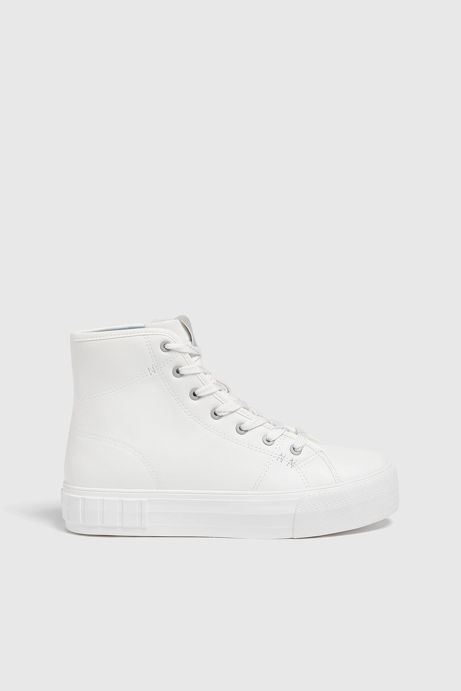 Bota esportiva de lona - branca