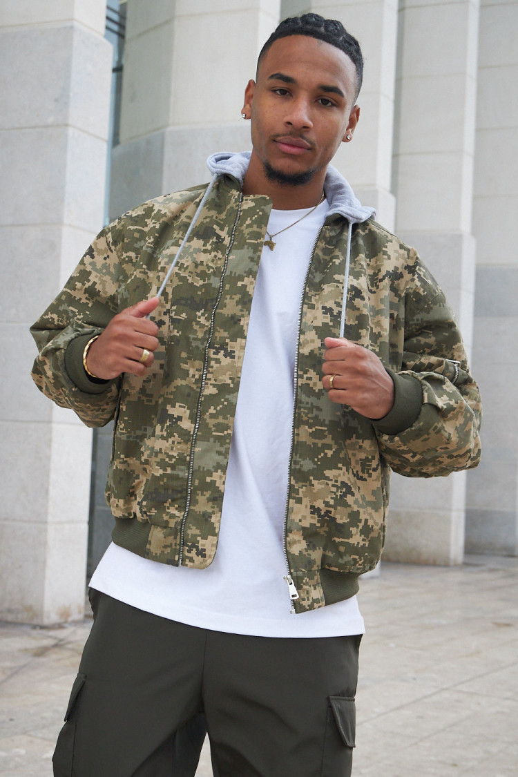 Veste bi-matière à capuche camouflage kaki