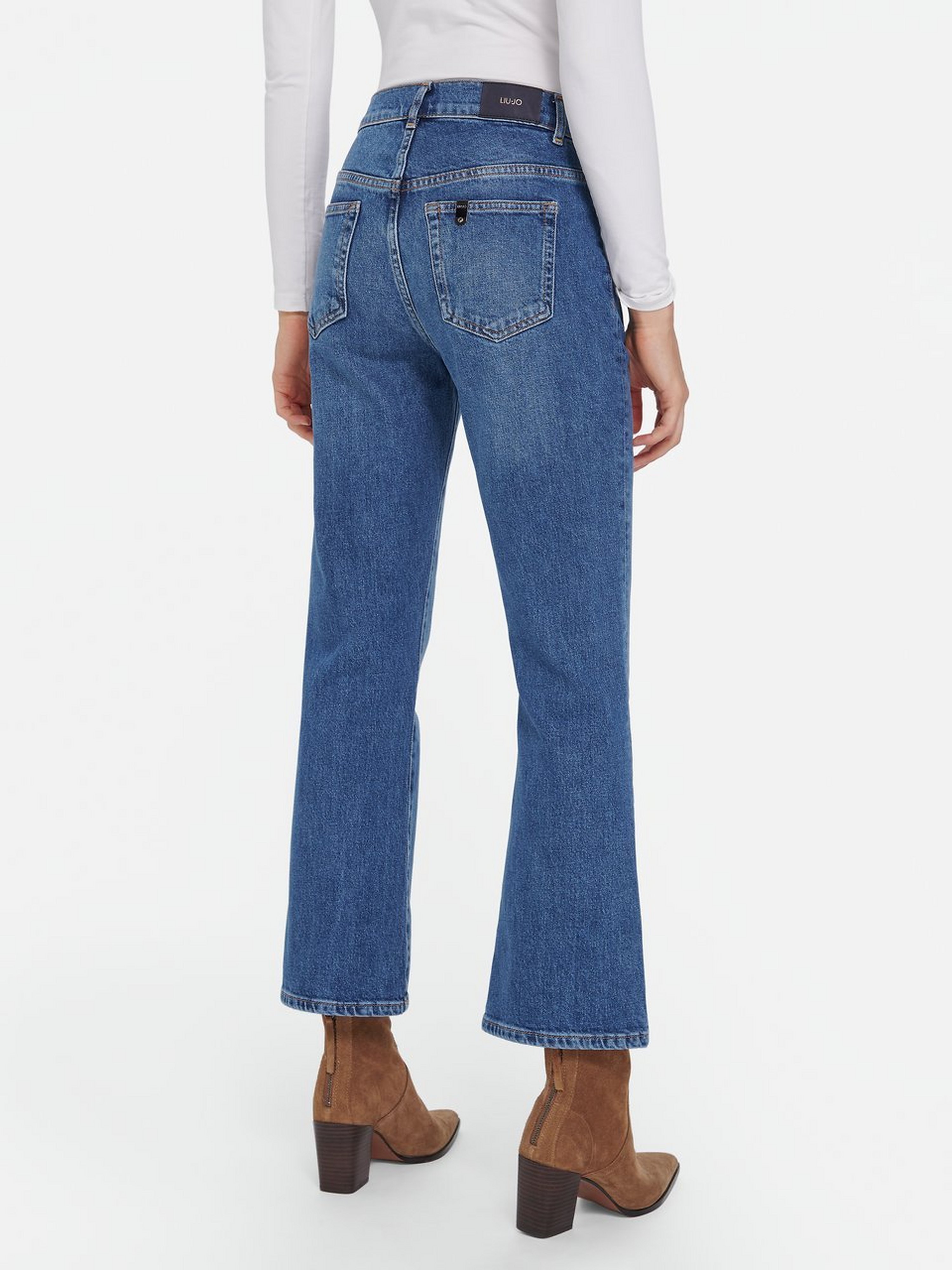 Jeans mit Bügelfalte