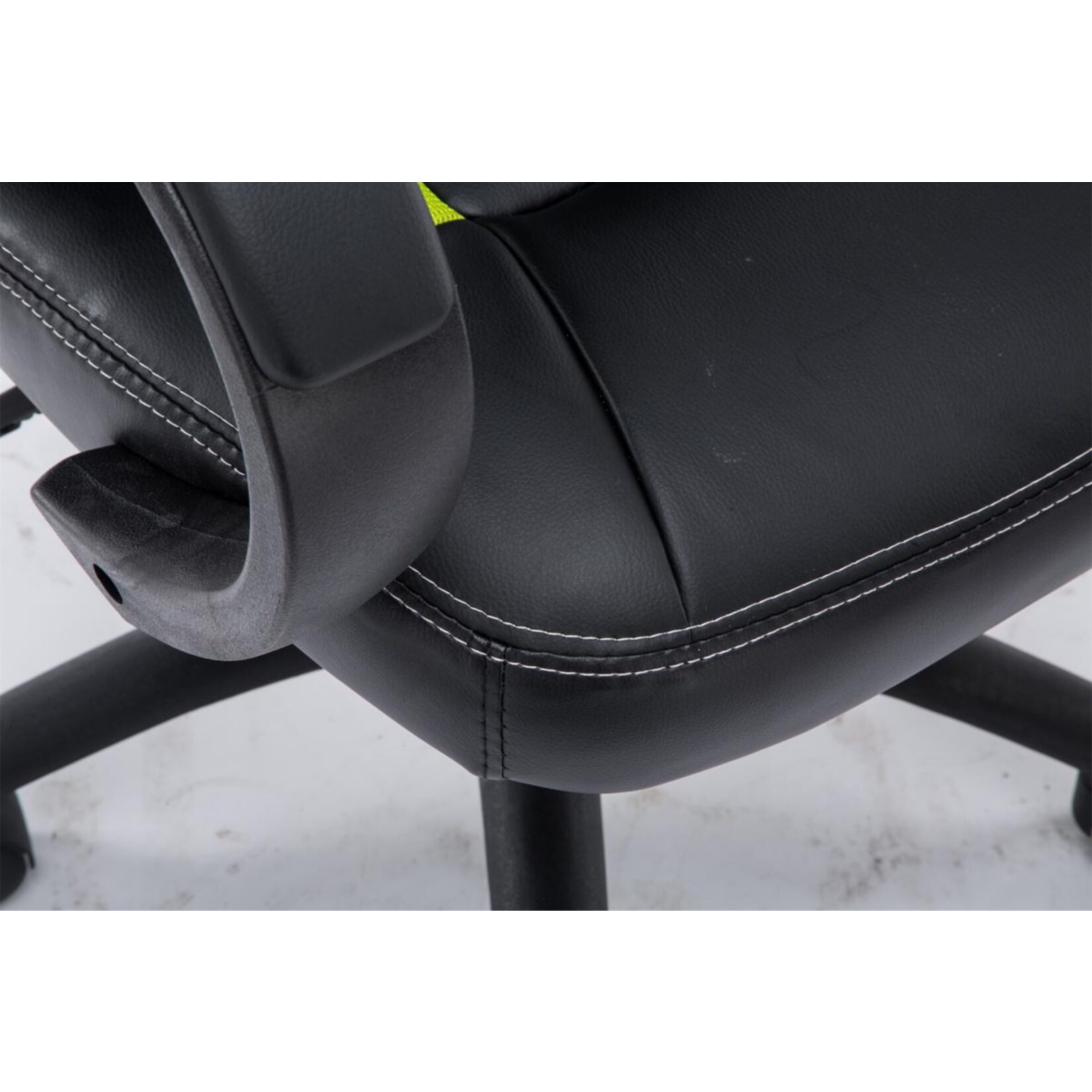 CLP Sportsitz Gaming Bürostuhl MAGNUS, Schreibtischstuhl höhenverstellbar 49 - 59 cm