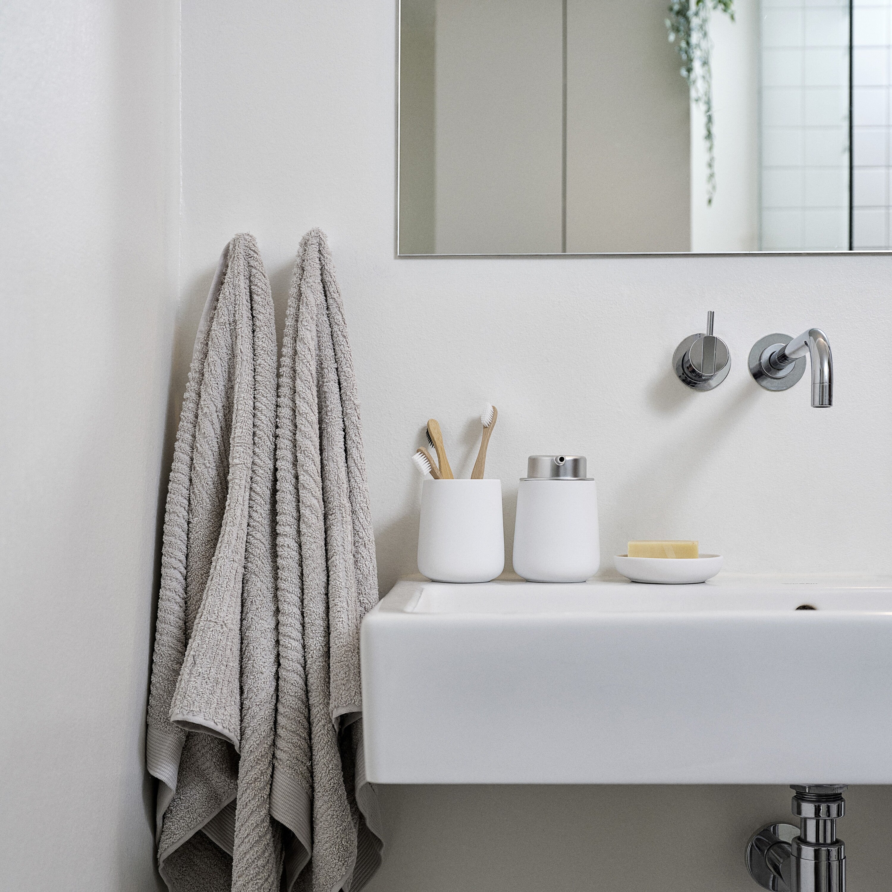 Zone Denmark Nova Zeepdispenser - Wit