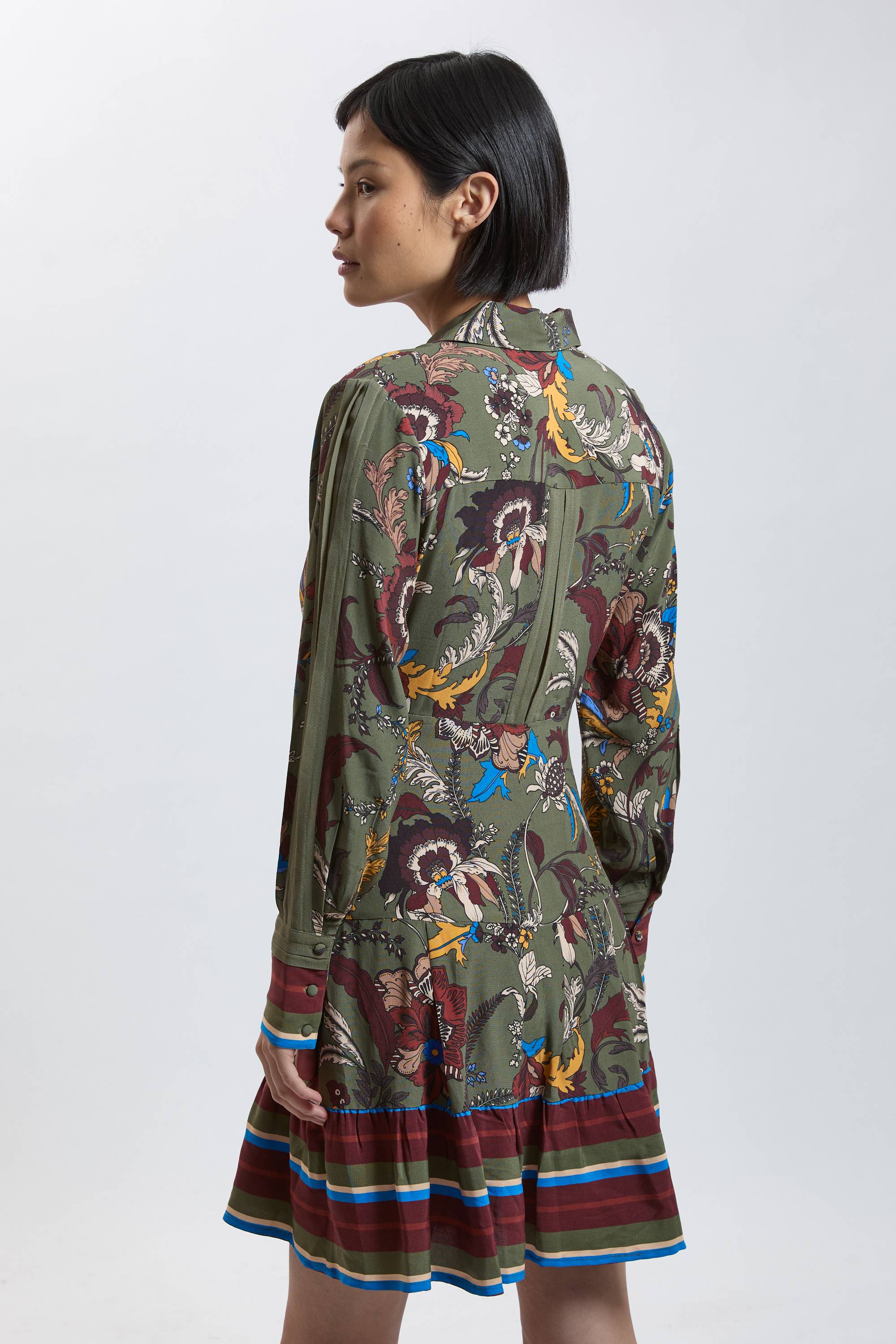 KarenMillen Robe Chemise Mini En Viscose À Imprimé Fleuri Avec Détail Ceinture Petite