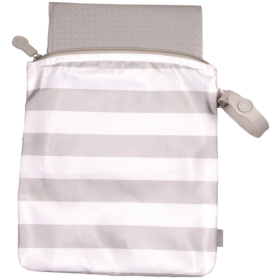 ubbi® Beutel mit Wickelmatte On-The-Go, weißgrau