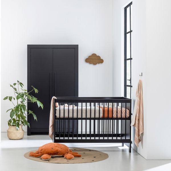 Europe Baby Vittoria III Babykamer Zwart | Bed 60 x 120 cm   Commode   Kast