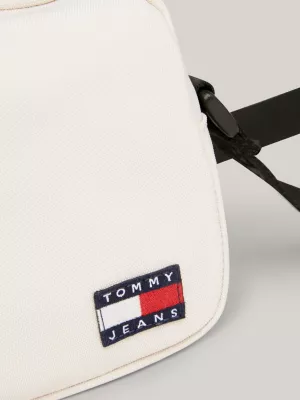 Bolsa transversal Essential com patch de logotipo