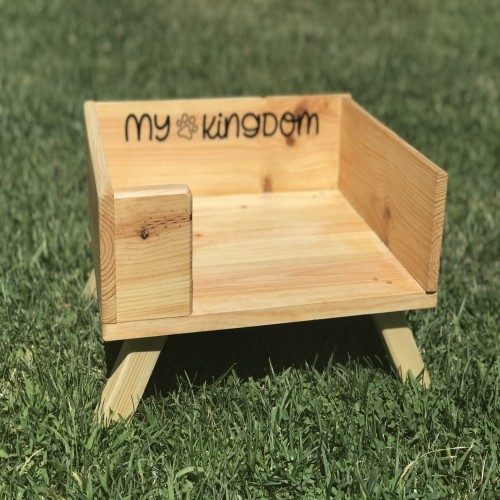 Cama Tatoi personalizável na cor natural.