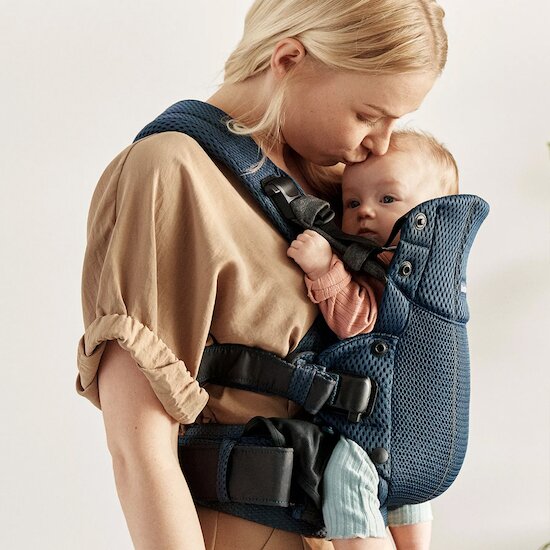 Porte-bébé Harmony   Bleu marine mesh 3D        de               BabyBjörn