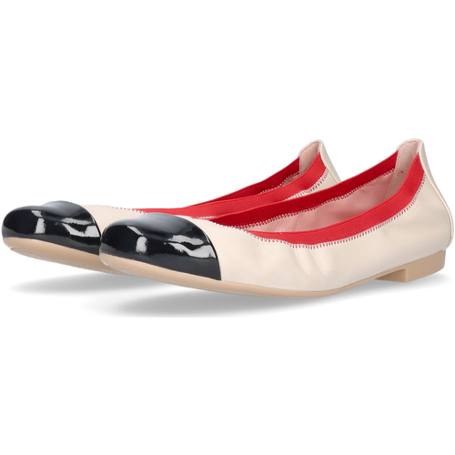 Pretty Ballerinas - Shirley Marrón
