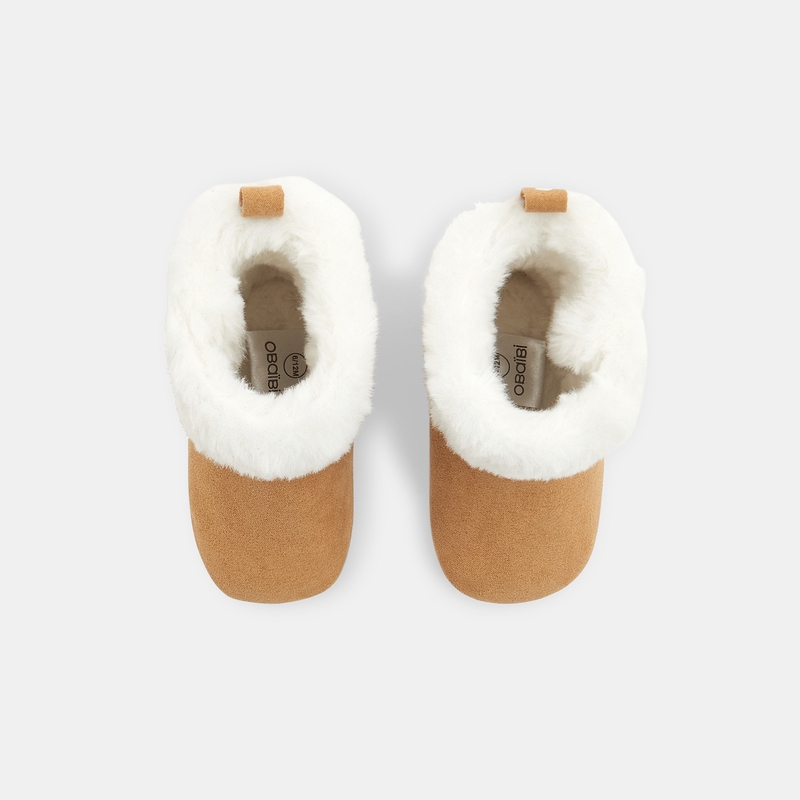 Boots fourrées beige naissance