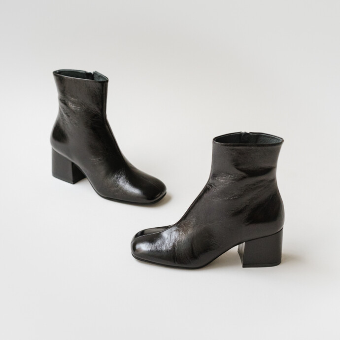Bottines à talons  en cuir vieilli noir