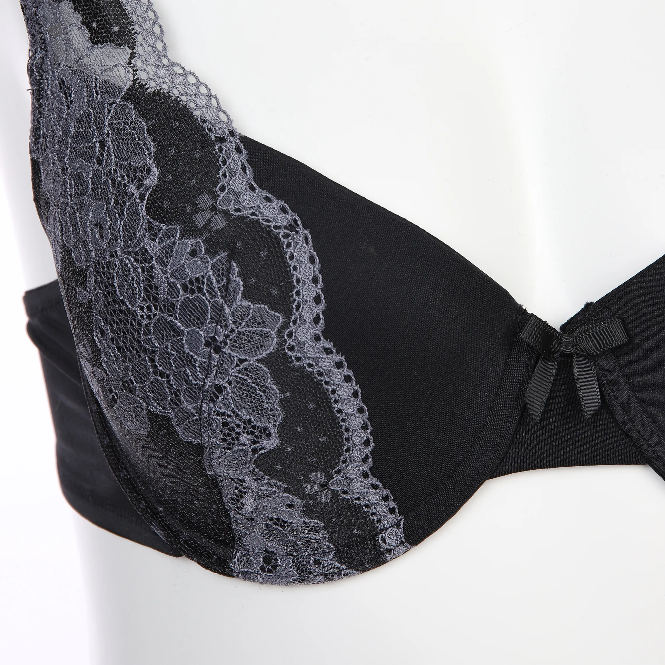 Damen Push Up BH mit Spitzenbesatz