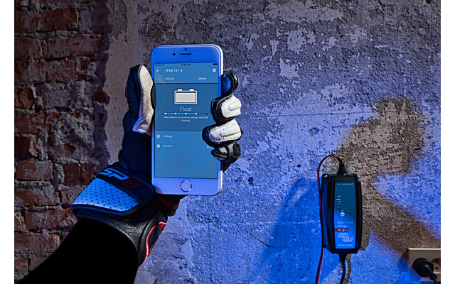 Victron Energy Blue Smart IP65 Ladegerät 1 Ausgang CEE 7 / 17 12 V