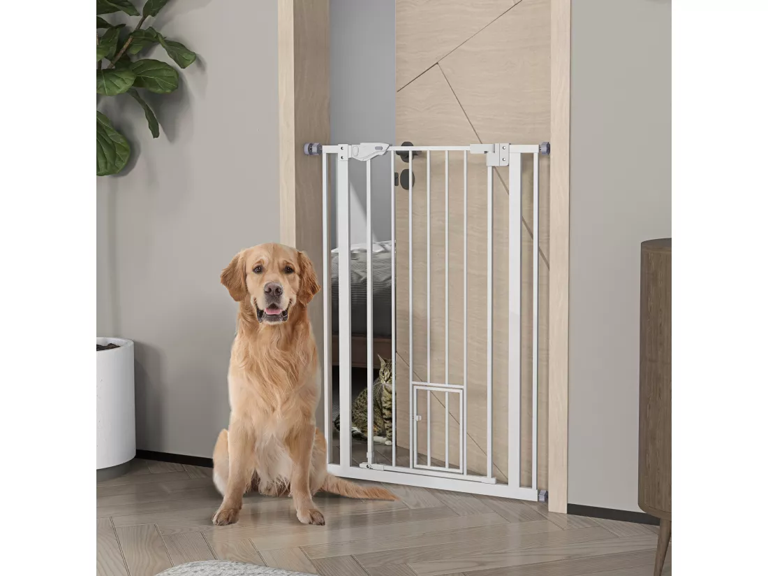 Barrière de sécurité animaux - longueur réglable dim. 74-80 cm - porte double verrouillage, ouverture double sens, petite porte -sans perçage - acier plastique blanc