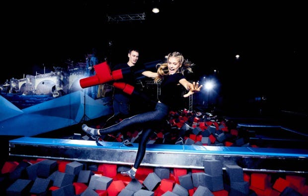 Trampolinhalle Dresden - Trampolin Springen für 2