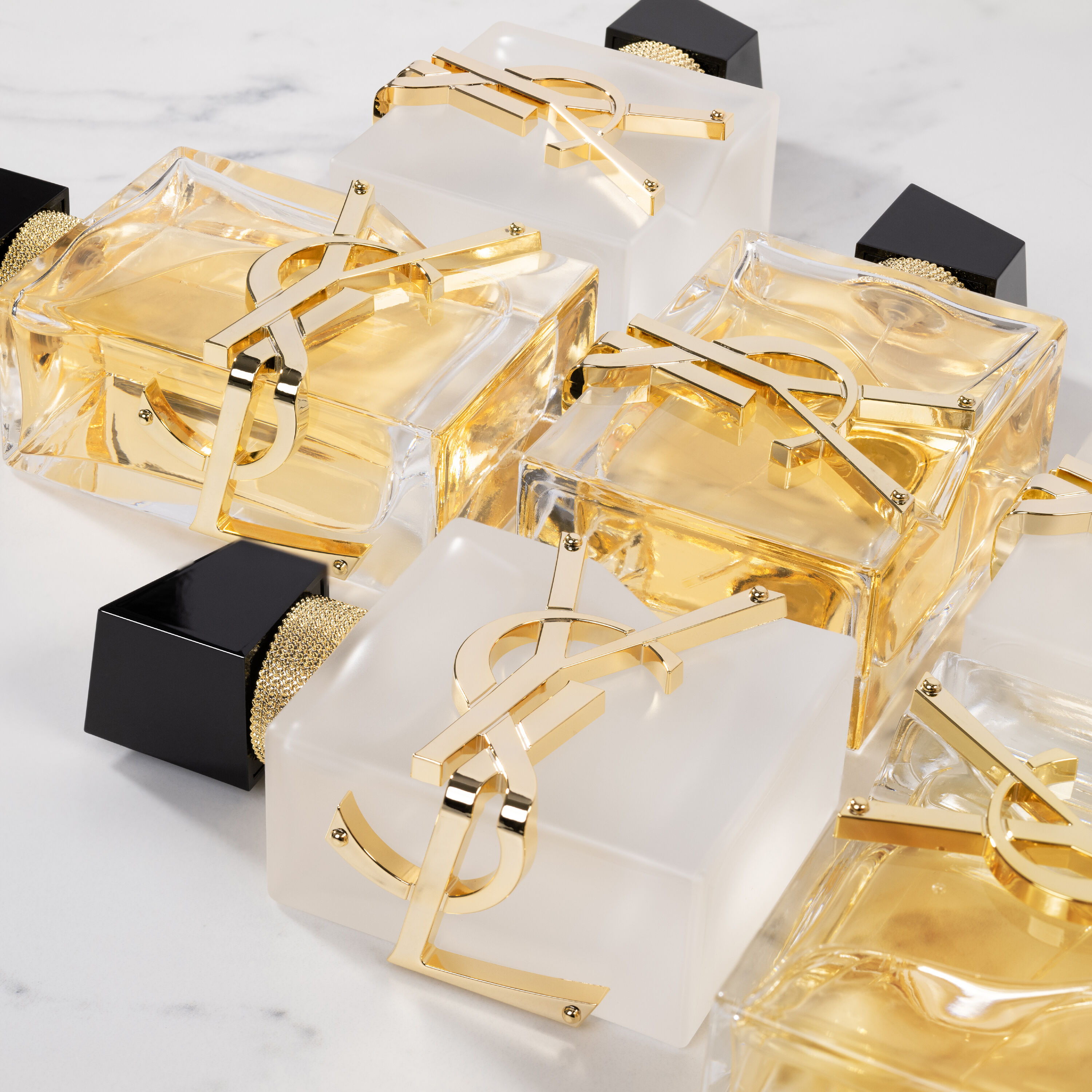 BRUME PARFUMÉE POUR CHEVEUX LIBRE  LE NOUVEAU GESTE PARFUMÉ