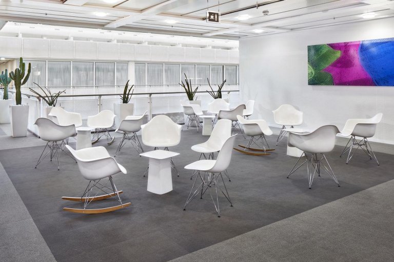 Vitra Eames DSR stoel verchroomd onderstel, White