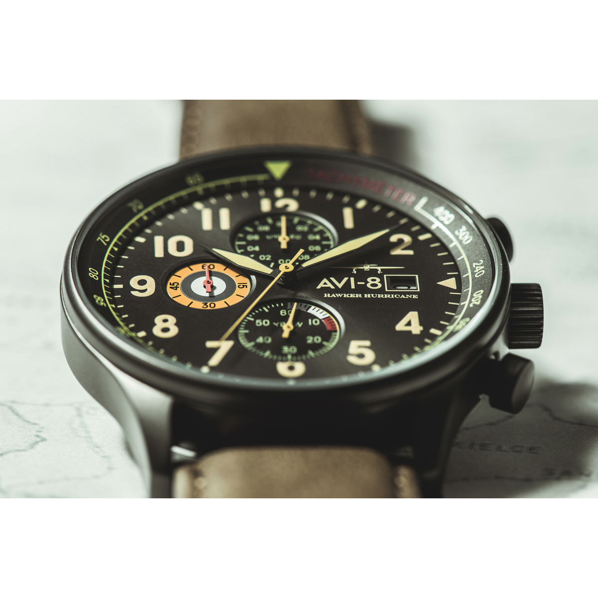 Montre AVI 8 Hawker Hurricane homme acier bracelet cuir vert kaki