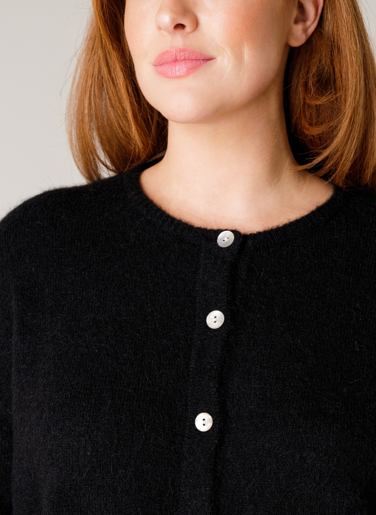 Base Level Curvy Cardigan »Yulia«, mit Woll-Anteil und Knopfleiste