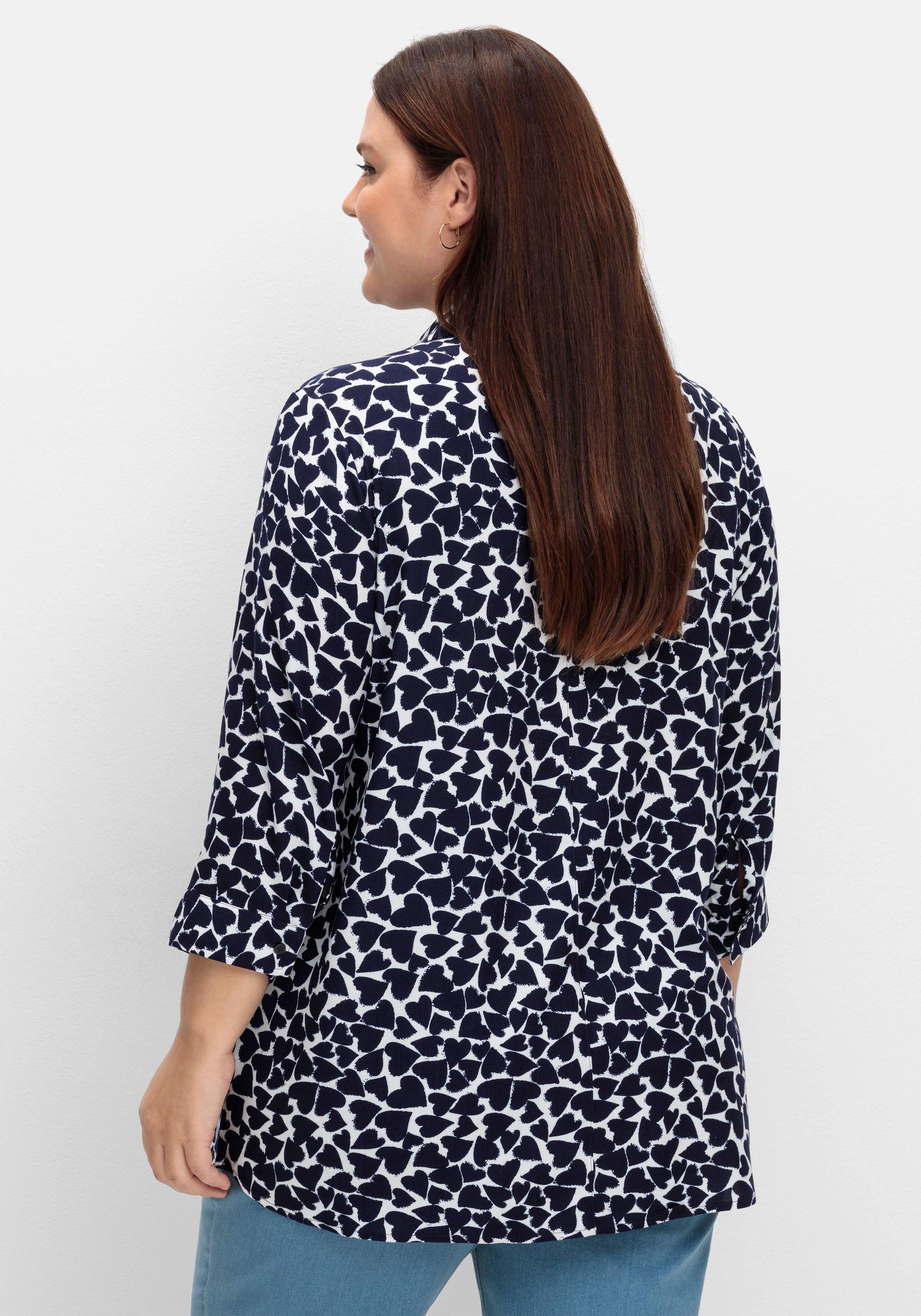 Bluse mit Herz-Alloverprint und 3/4-Ärmeln