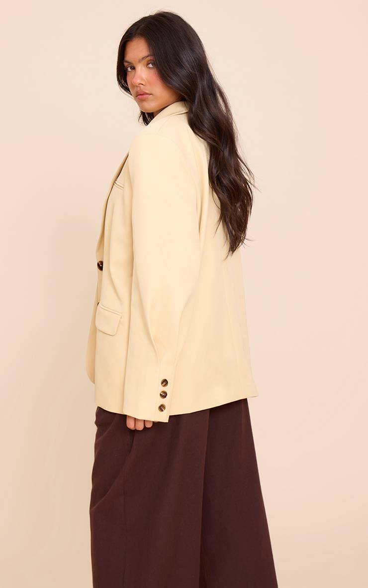 Pale Yellow Blazer Oversize Couleur Crème Avec Détails De Coutures Aux Manches