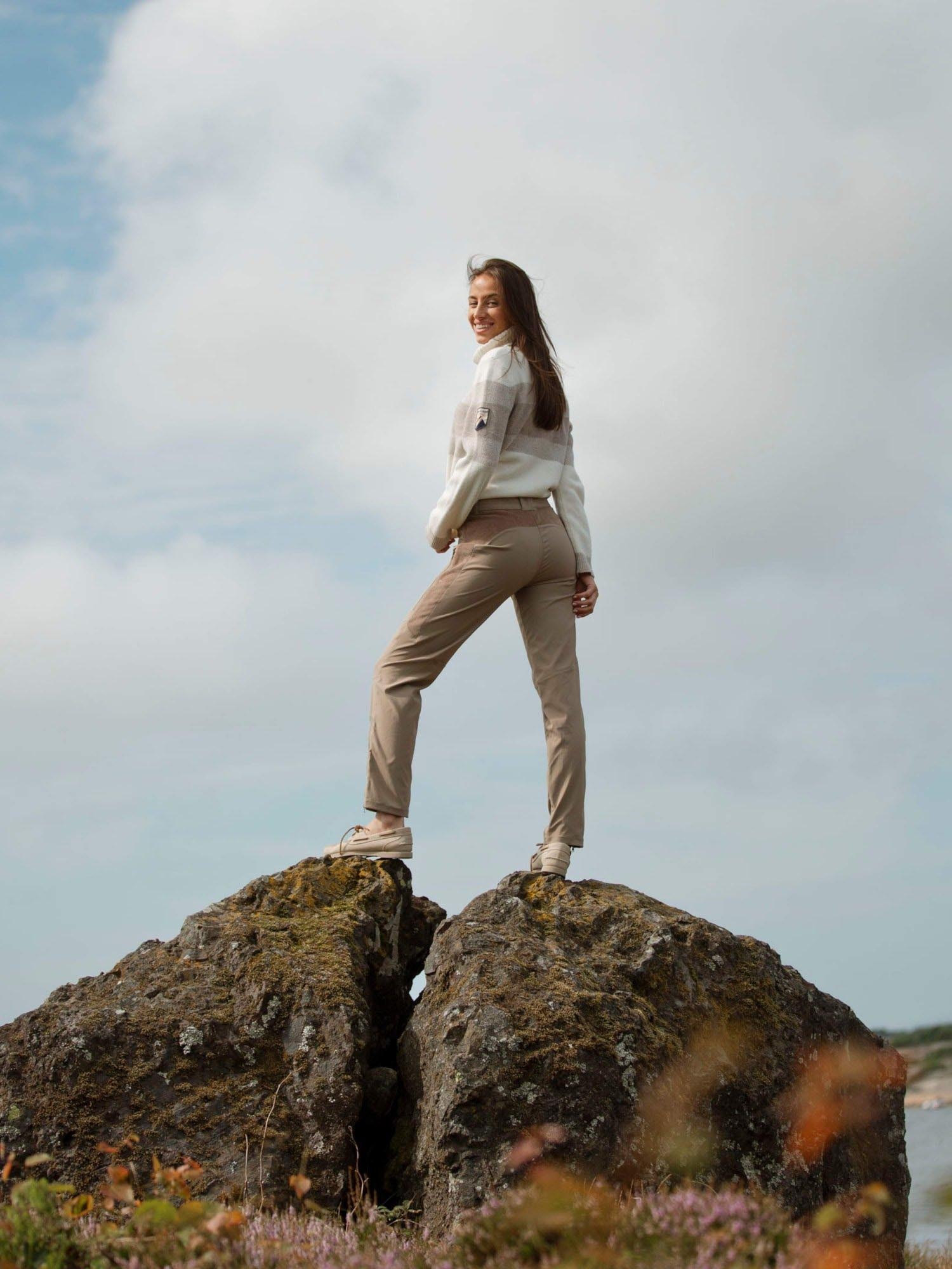 Romsdalshorn Active Cord Pants Dame Driftwood