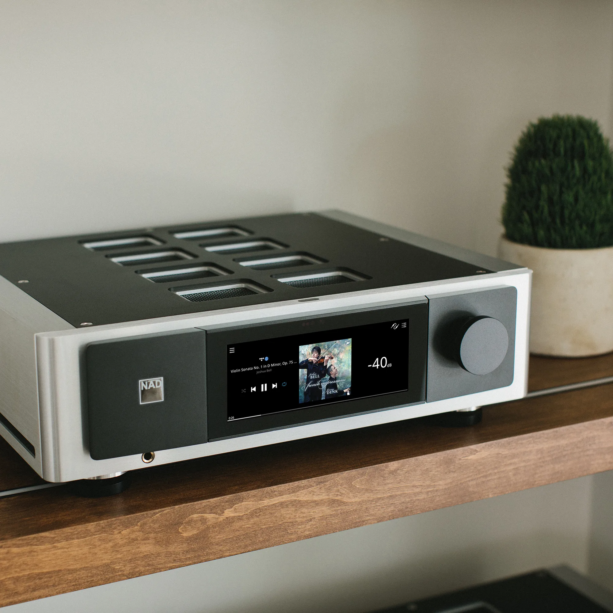NAD M66 Préamplis hi-fi