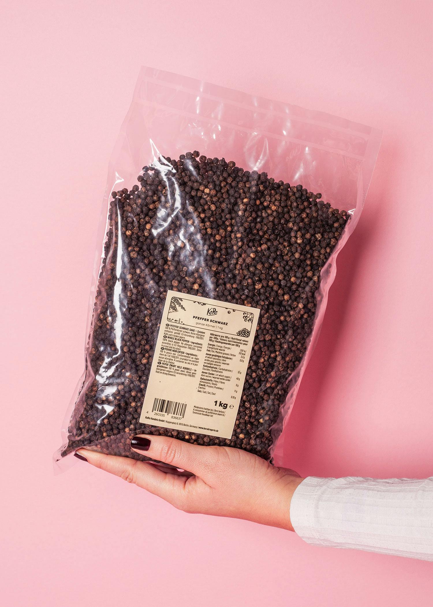 Ganze schwarze Pfefferkörner 1 kg