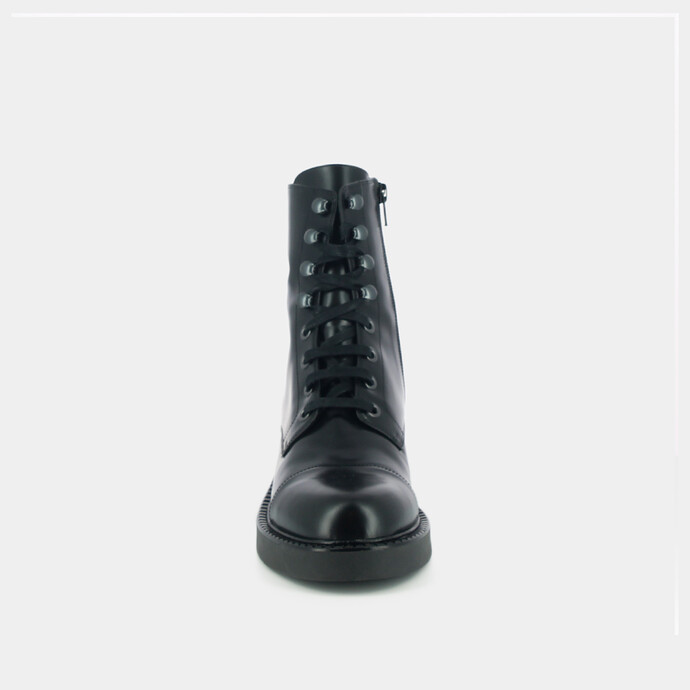 Bottines à lacets  en cuir glacé noir