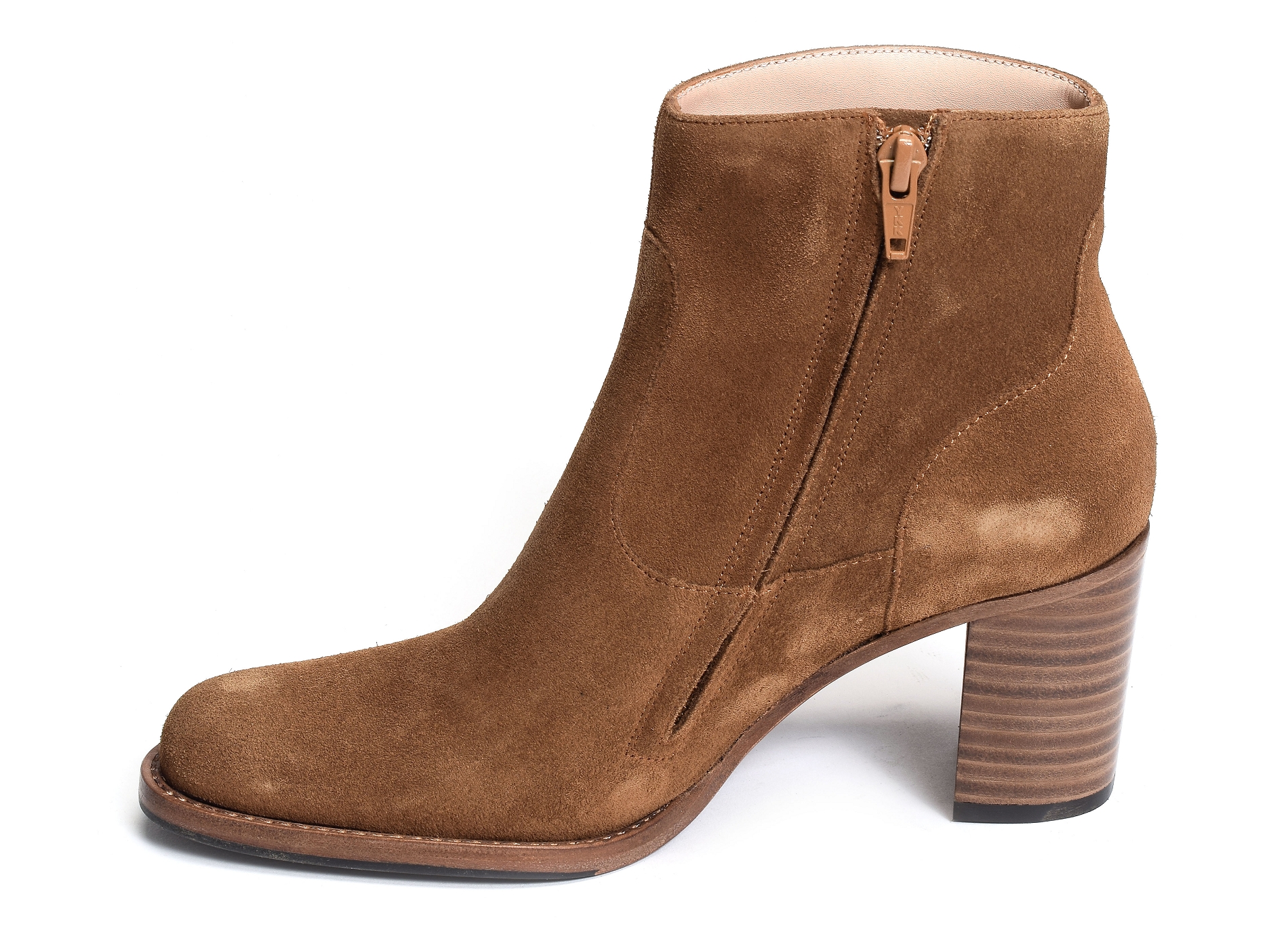 Legend 70 camel