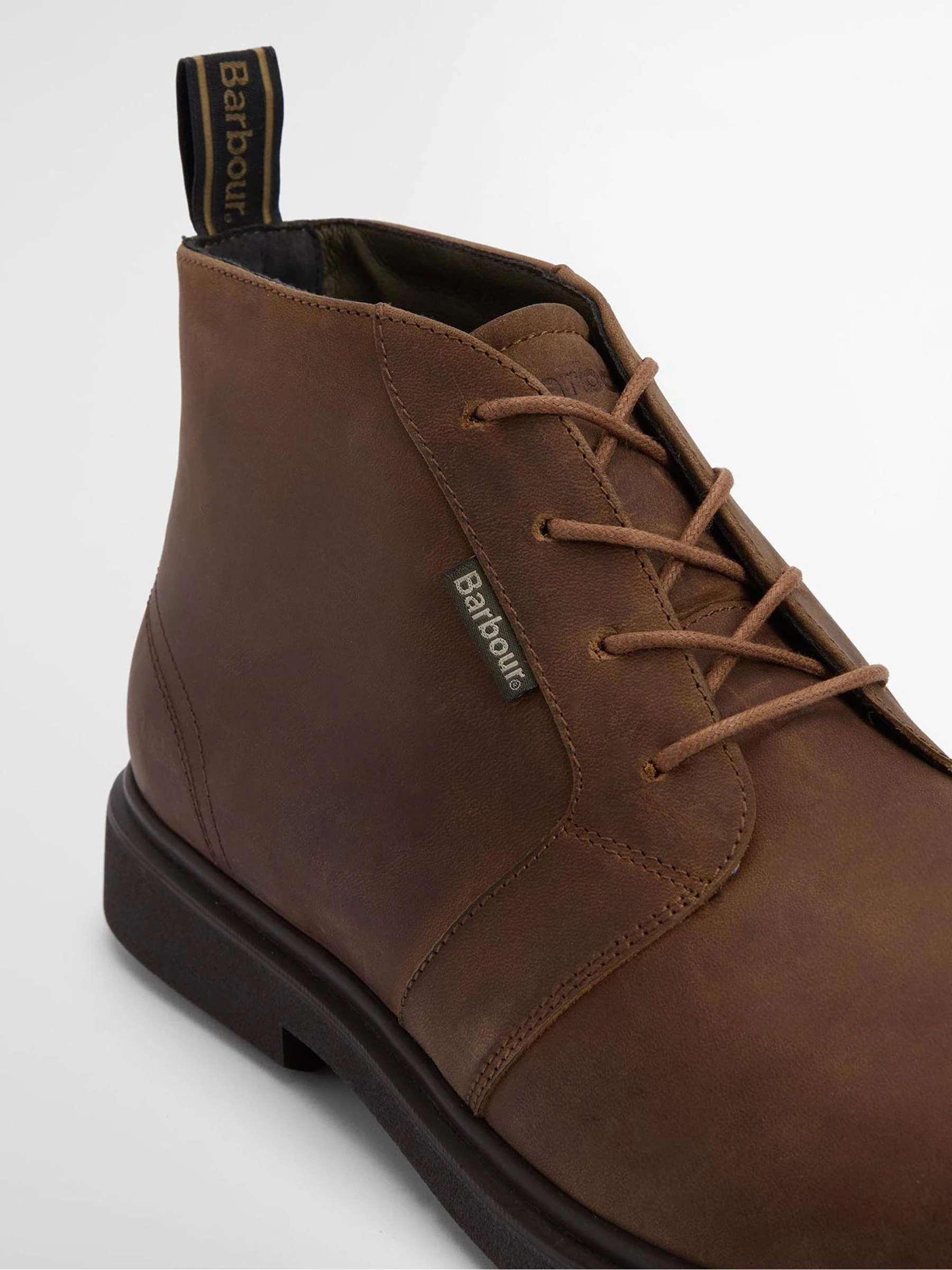 Lichtbruin - Barbour® Meays Leather Chukka Boot