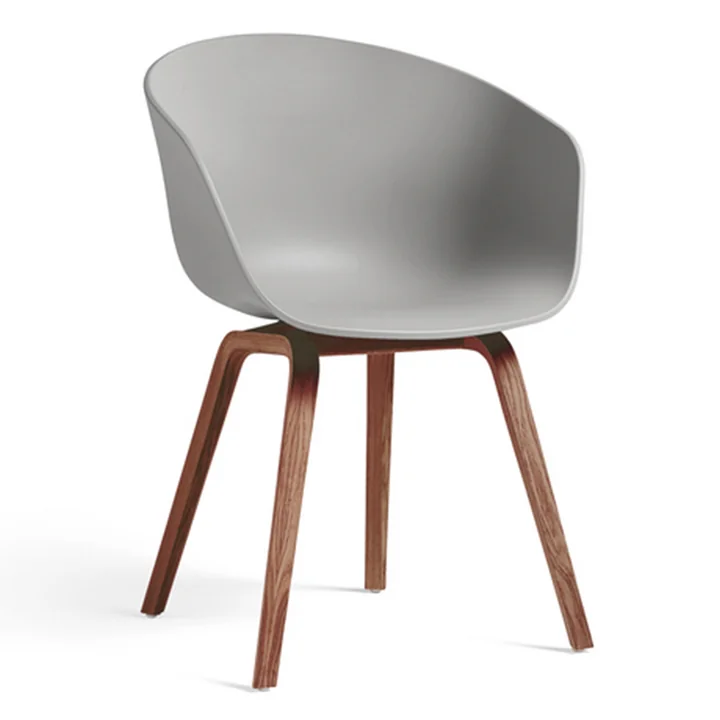 HAY - About A Chair AAC 22, Walnuss lackiert / concrete grey 2.0 (Kunststoffgleiter)
