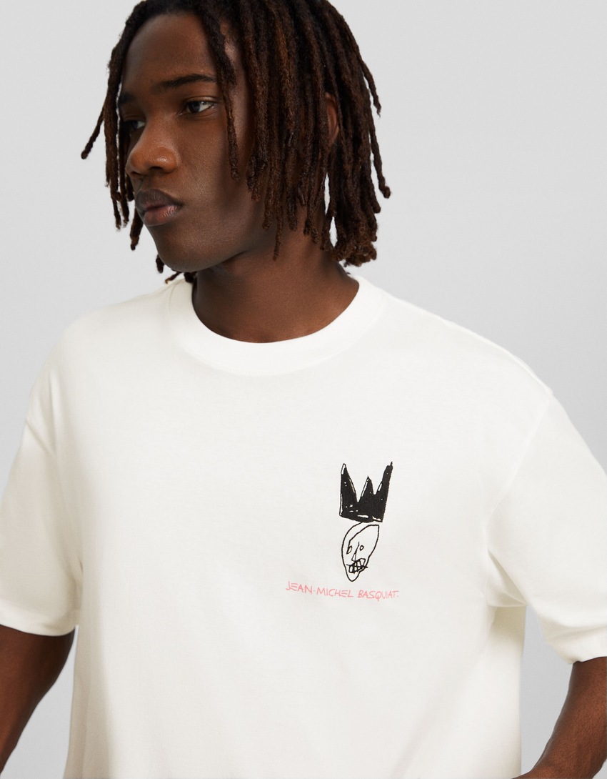 Camiseta Jean-Michel Basquiat de manga curta e corte reto
