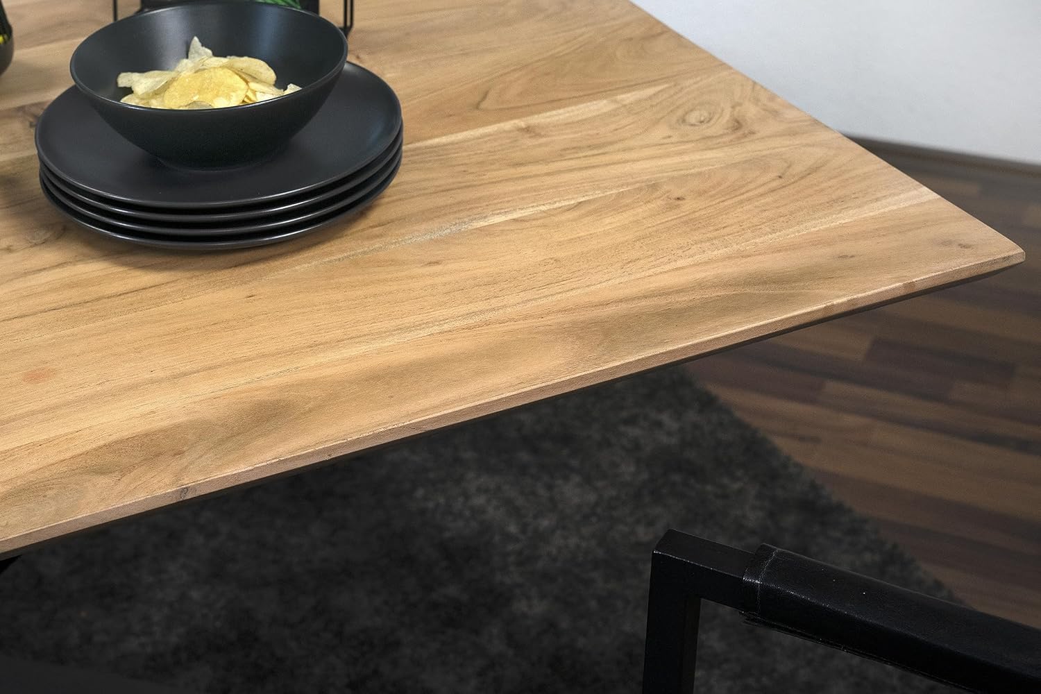 SAM Esstisch 120x80 cm Abby, Akazienholz massiv + naturfarben, Esszimmertisch mit Schweizer Kante, Spider-Metallgestell Schwarz, massiver Holztisch, Tischplatte 26mm