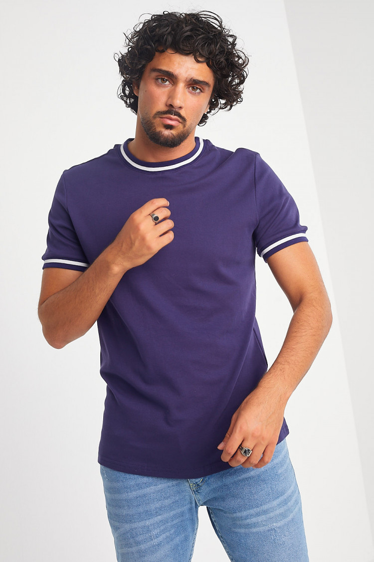 T-shirt bleu foncé col rond à bandes blanches