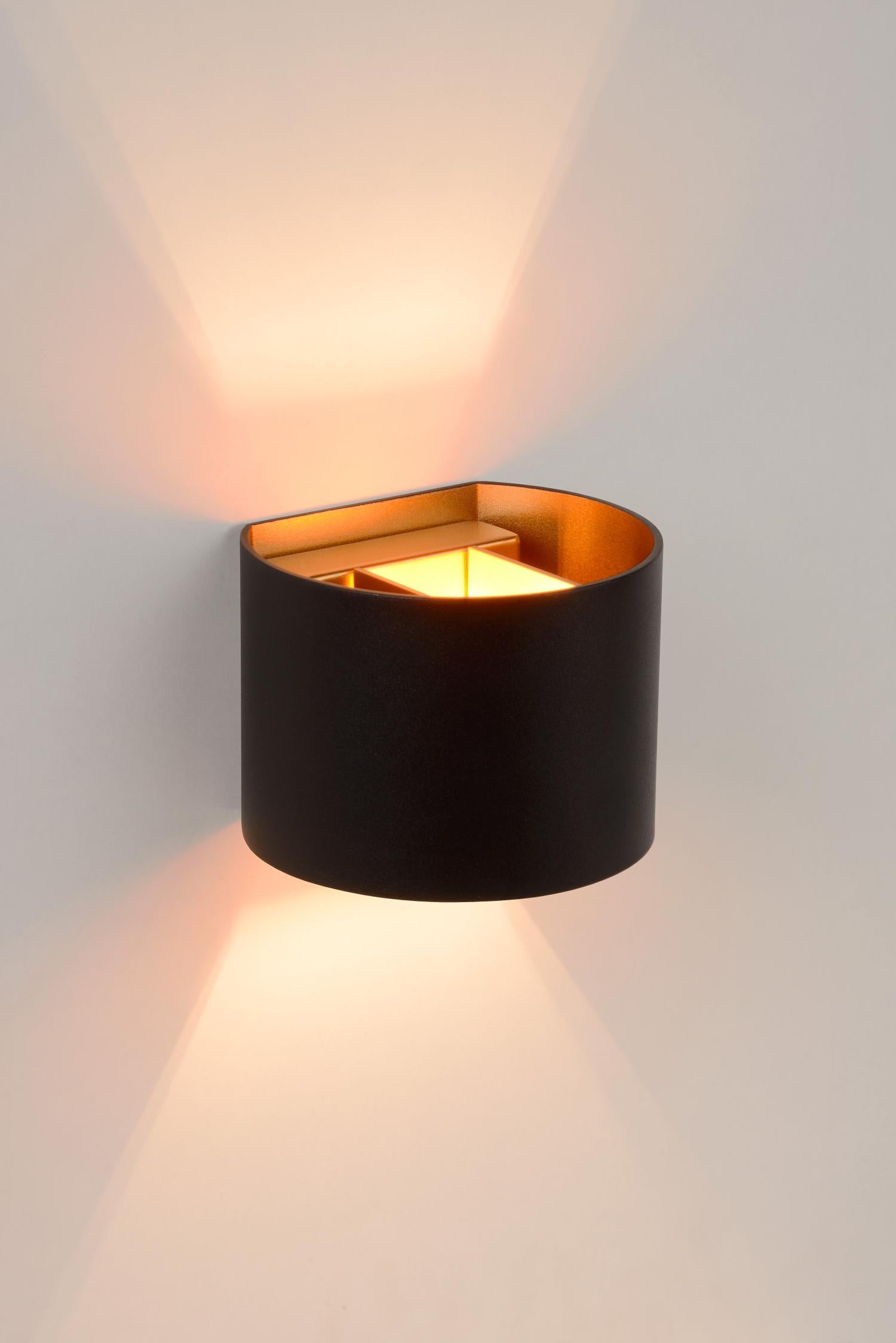 Xio wandlamp rond zwart