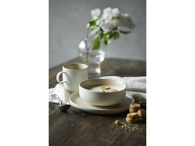 Studio Round North Krus 33 cl Matte white/Matte sand