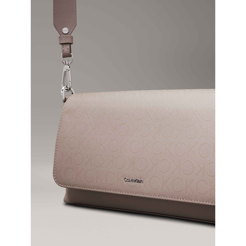 Calvin Klein<br>Skuldertaske Must