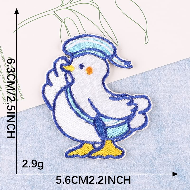 Embroidery Kingdom - Eend geborduurde applicatiepatch (verschillende ontwerpen)