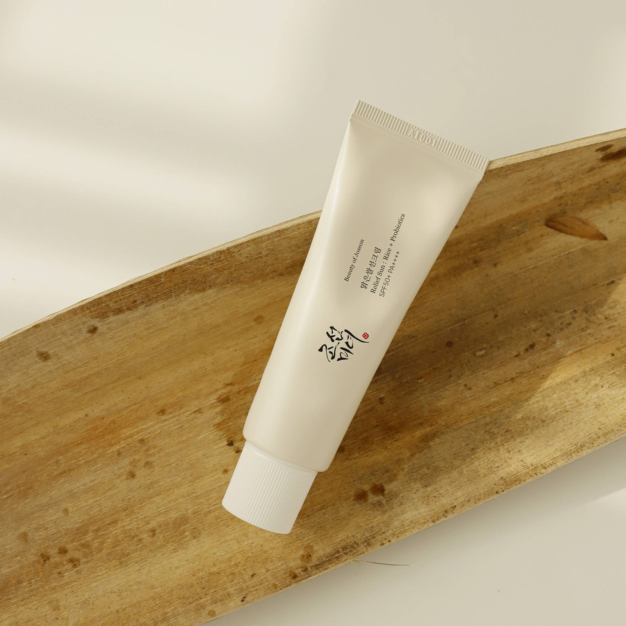 Crème Solaire Hydratante SPF 50  Relief Sun : Riz   Probiotiques / 50ml