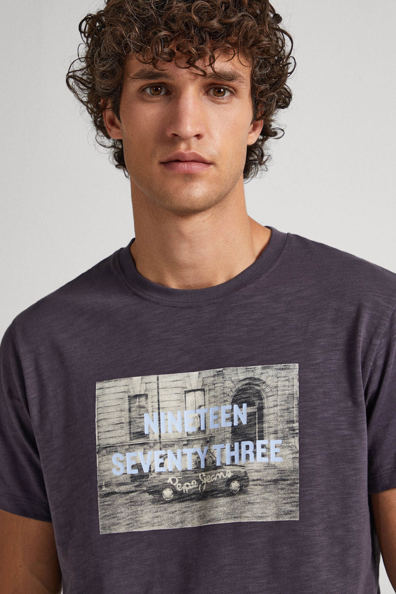 Camiseta com estampa fotográfica